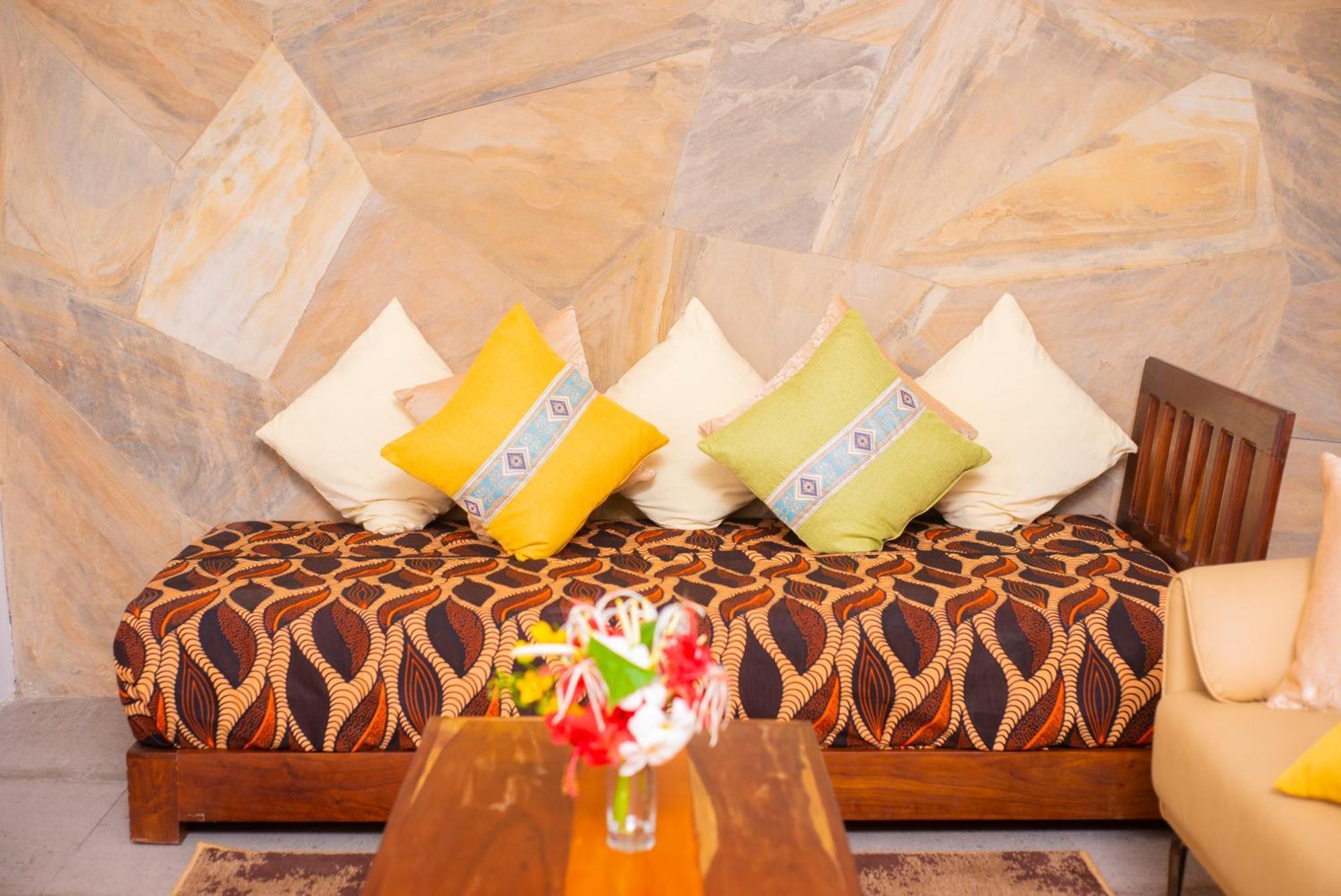Manolo Beach Resort Uroa Kültér fotó